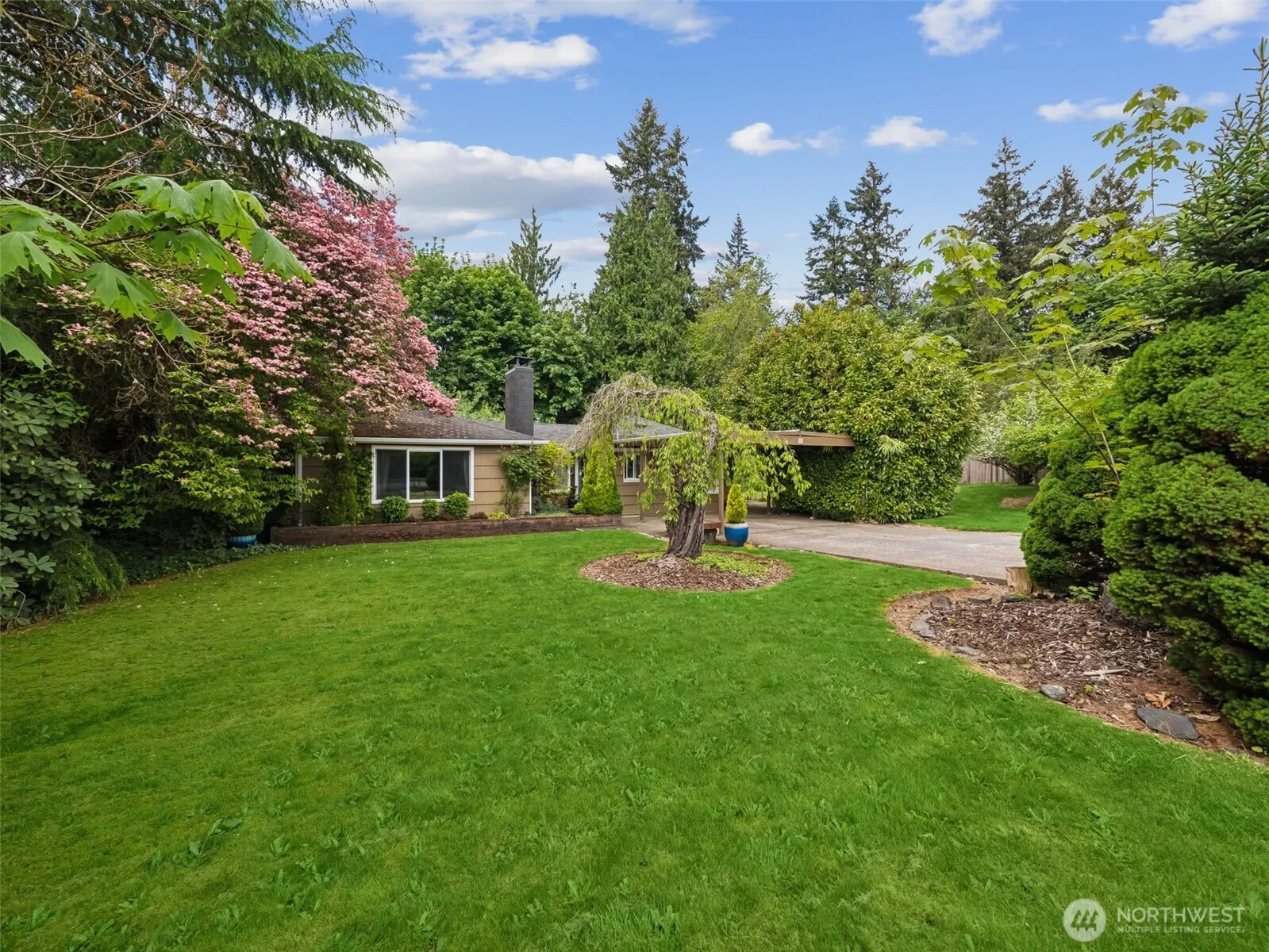 Property photo for 1213 Boulevard Road Ne, Olympia