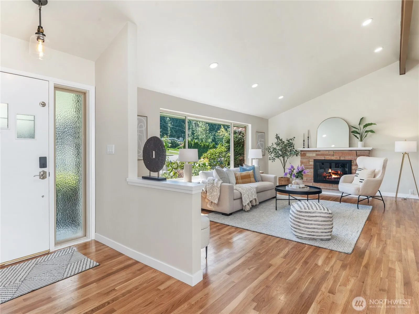 Property photo for 1035 147th Avenue Se, Bellevue photo 4