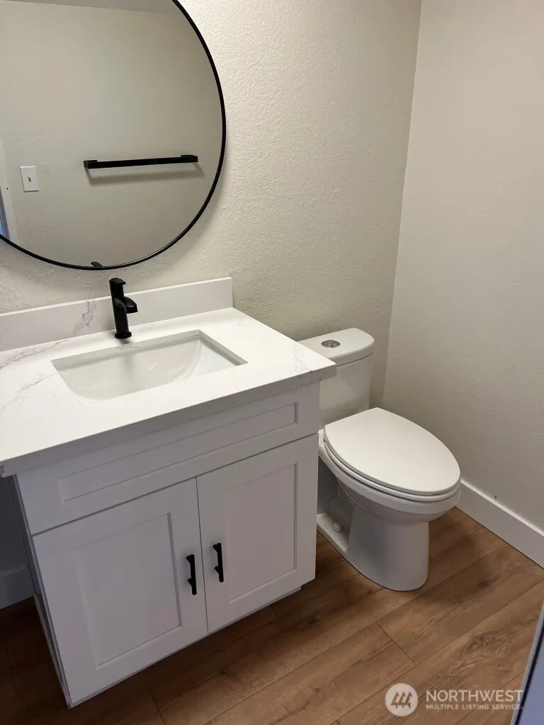 Property photo for 14309 Ne 7th Place #2, Bellevue photo 5