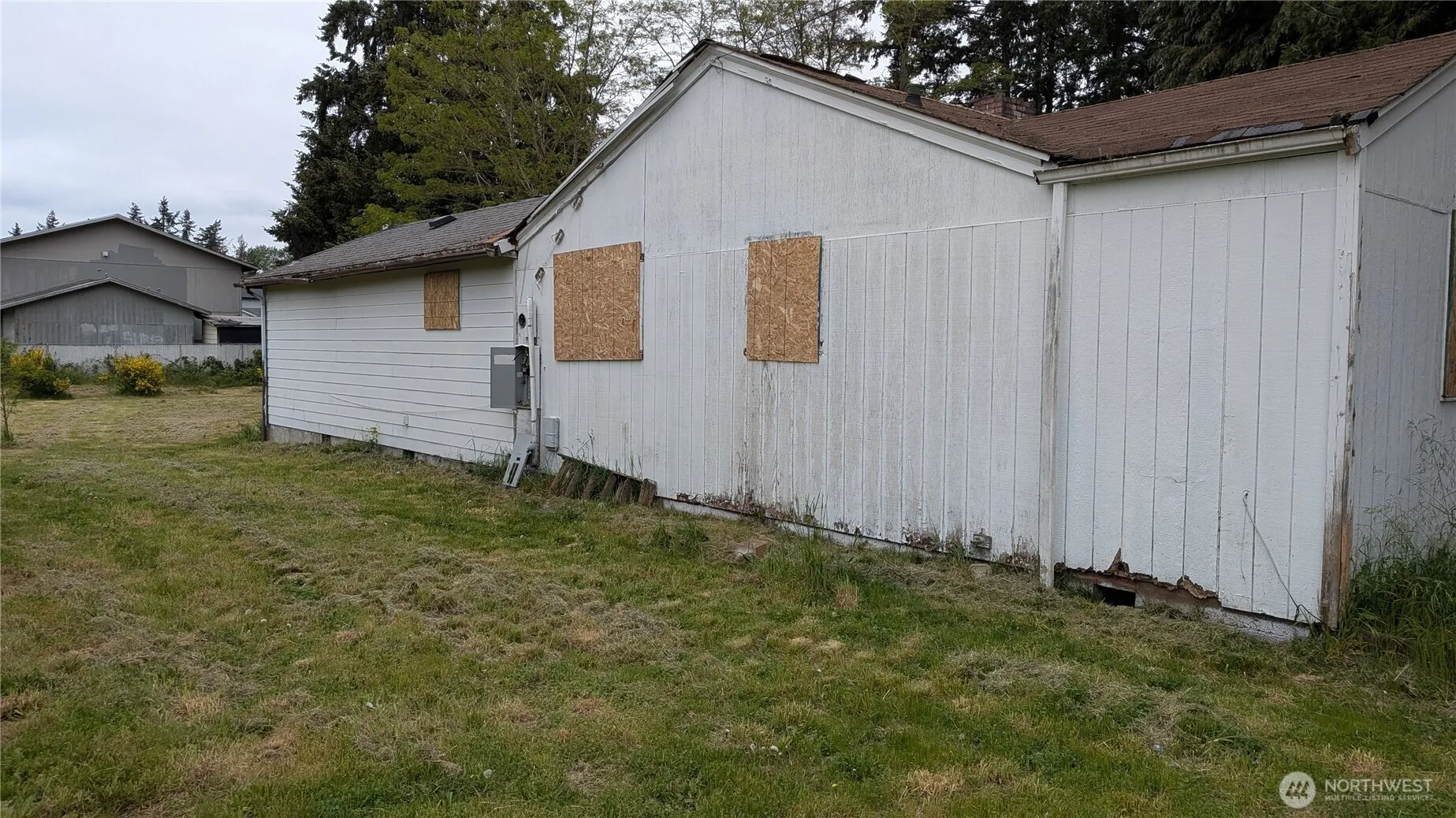 Property photo for 12632 Lincoln Avenue Sw, Lakewood