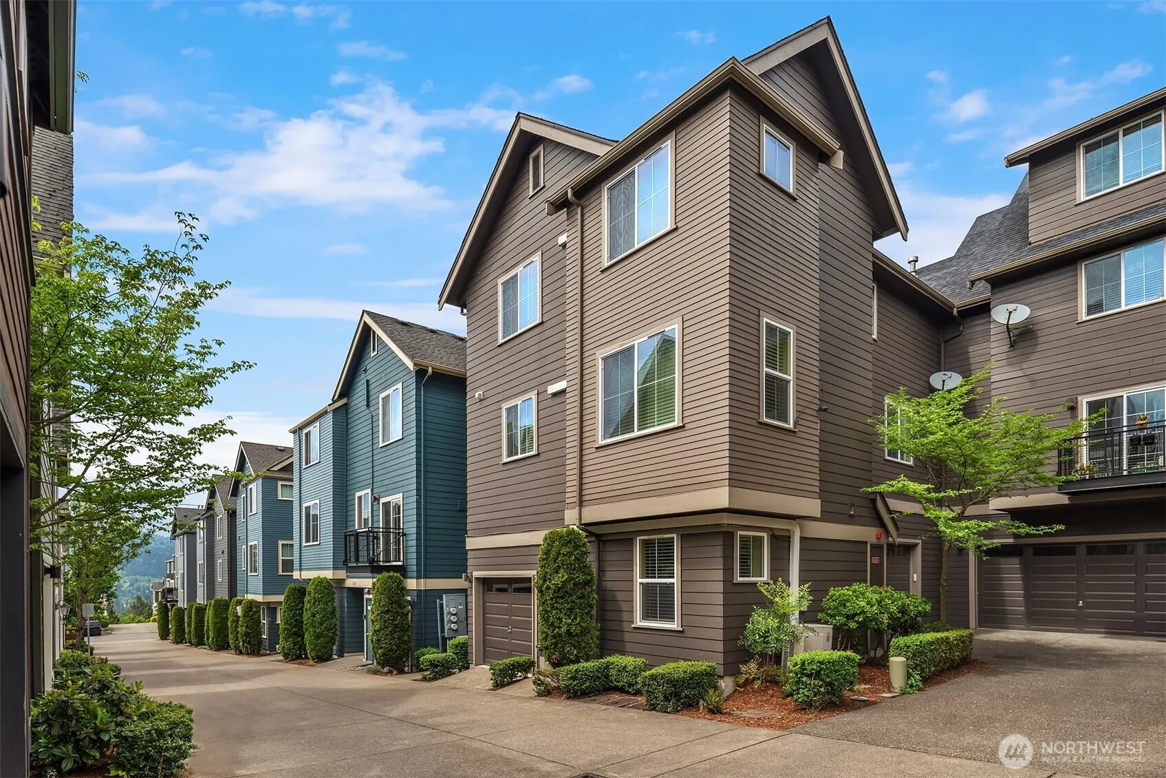 Property photo for 364 Ne Darby Lane, Issaquah, WA 98029