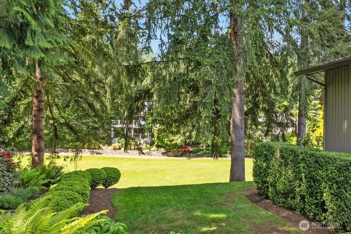 Property photo for 22329 Ne 28th Street, Sammamish photo 3