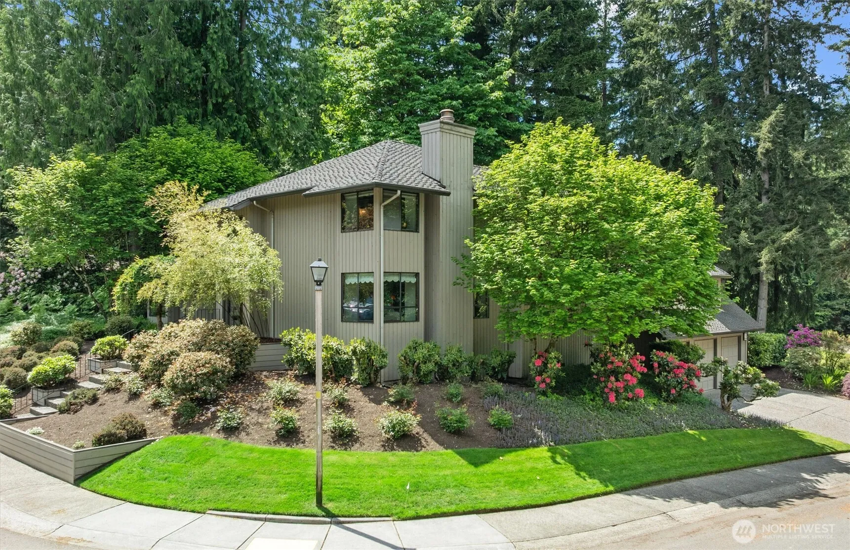 Property photo for 22329 Ne 28th Street, Sammamish photo 2