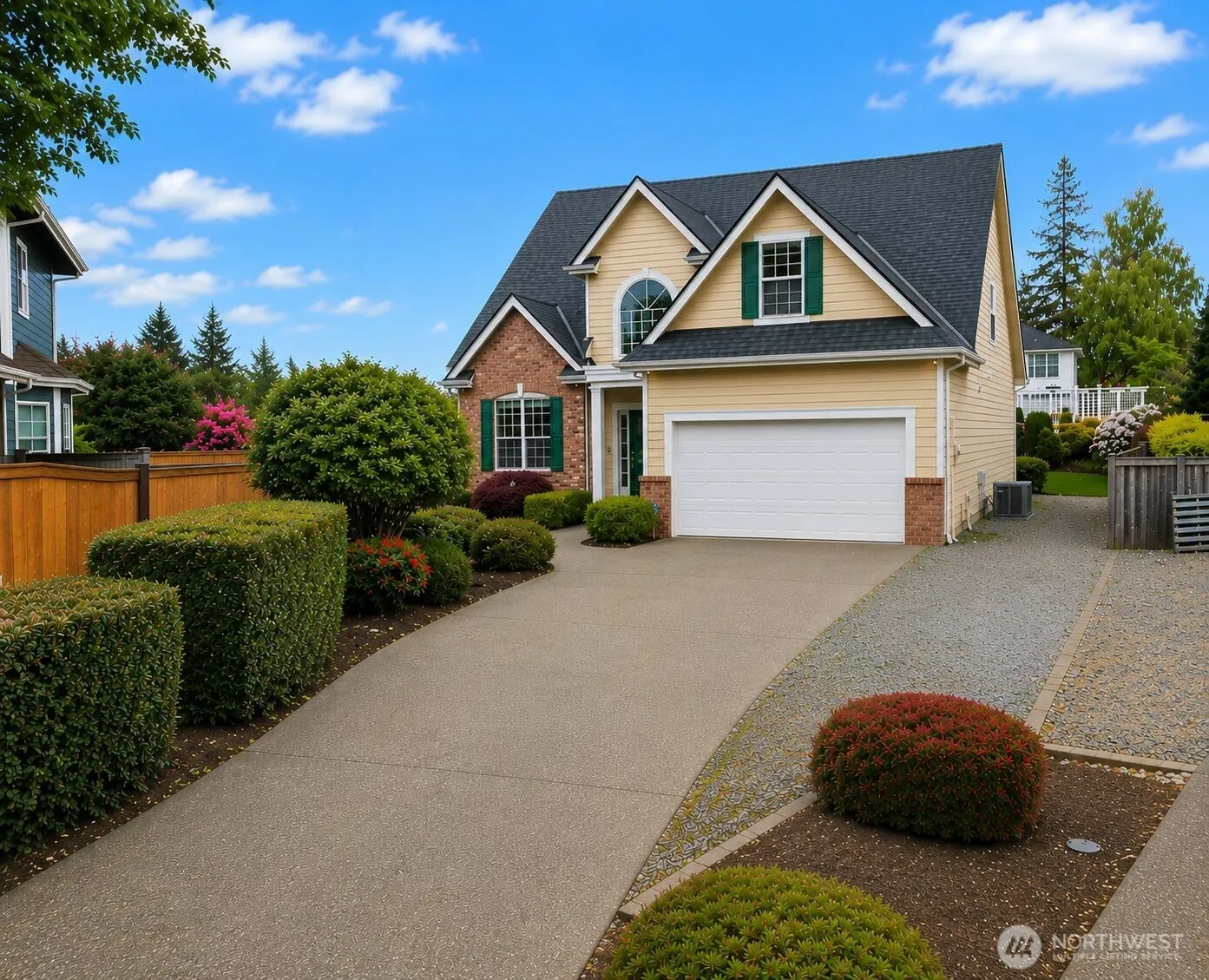 Property photo for 2113 12th Ave Nw, Puyallup