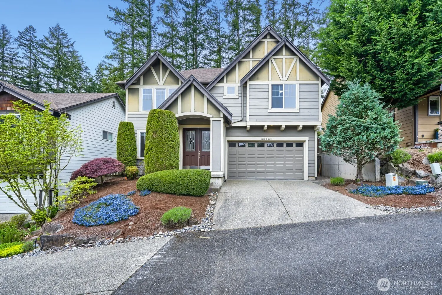 Property photo for 23257 Se 34th Place, Sammamish photo 2