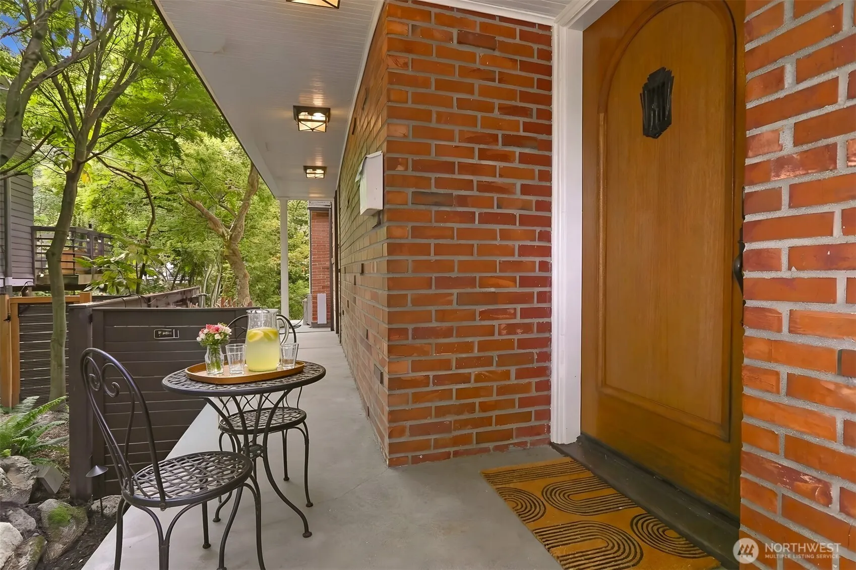 Property photo for 2430 Lorentz Place N, Seattle photo 3