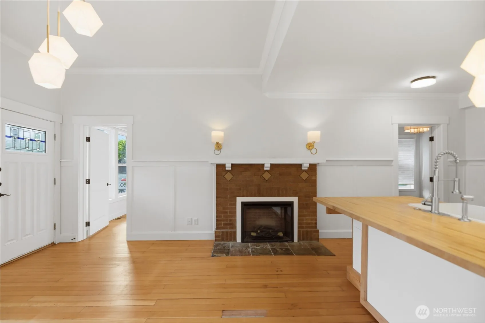 Property photo for 145 Park Avenue N, Renton photo 4
