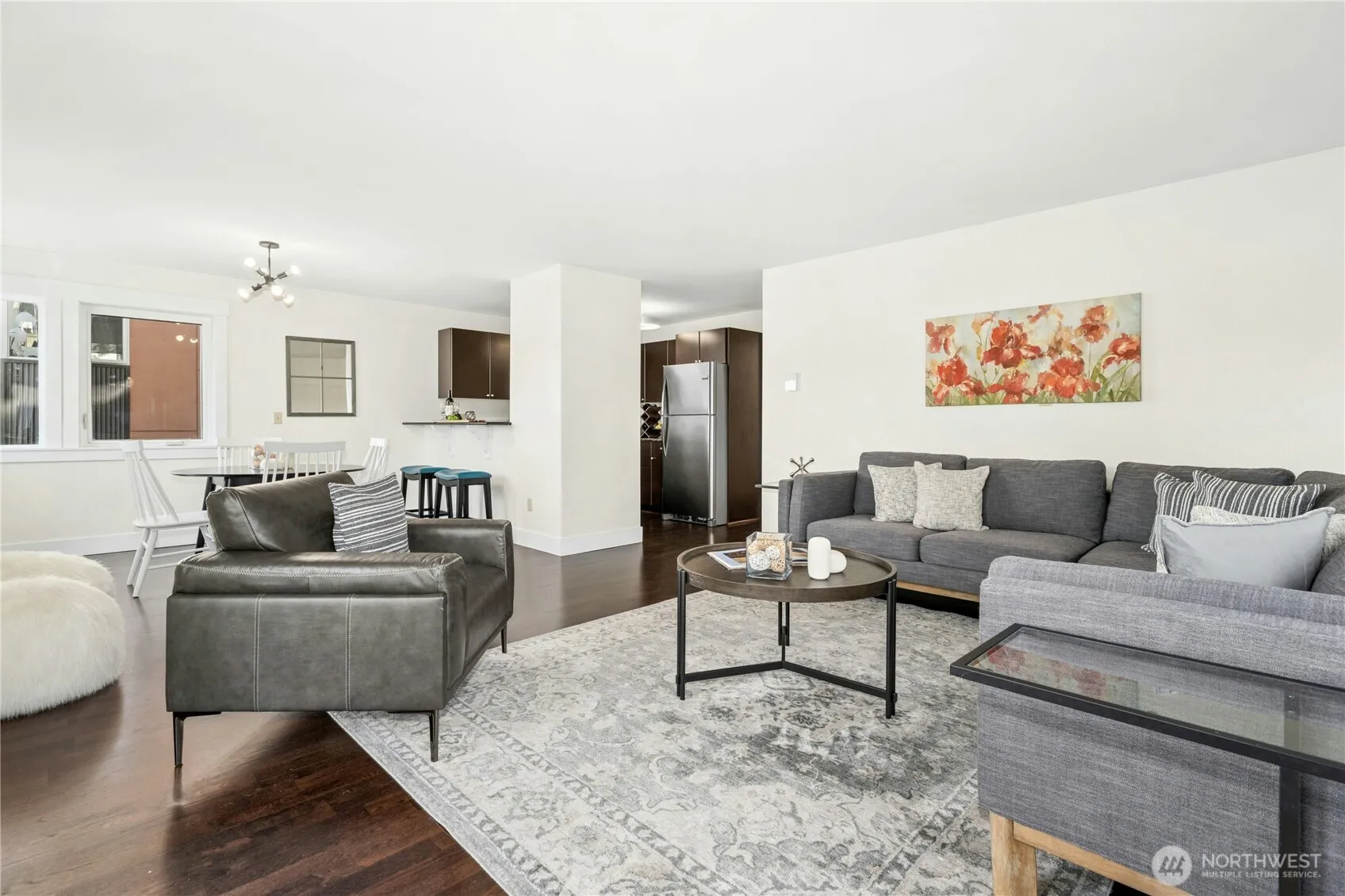 Property photo for 120 Nw 39th Street #208, Seattle photo 2