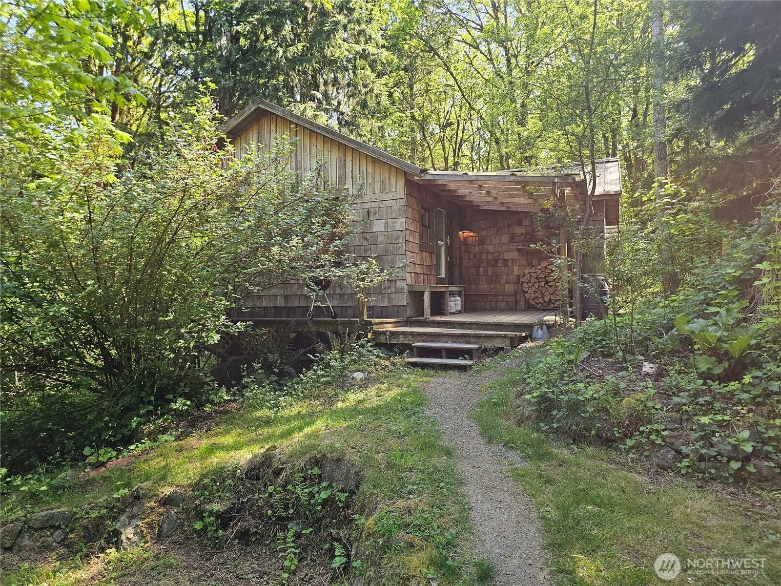 Property photo for 313 Larch Road, Quilcene