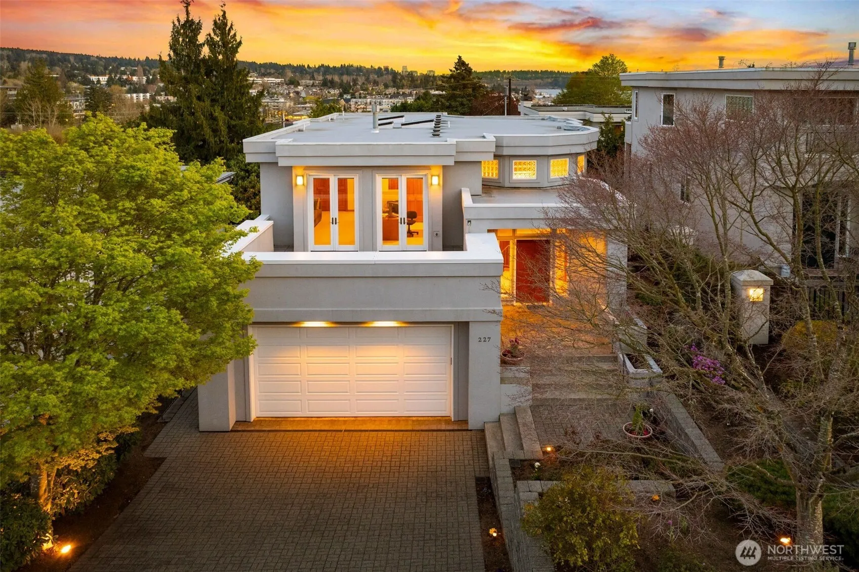 227 8th Avenue, Kirkland