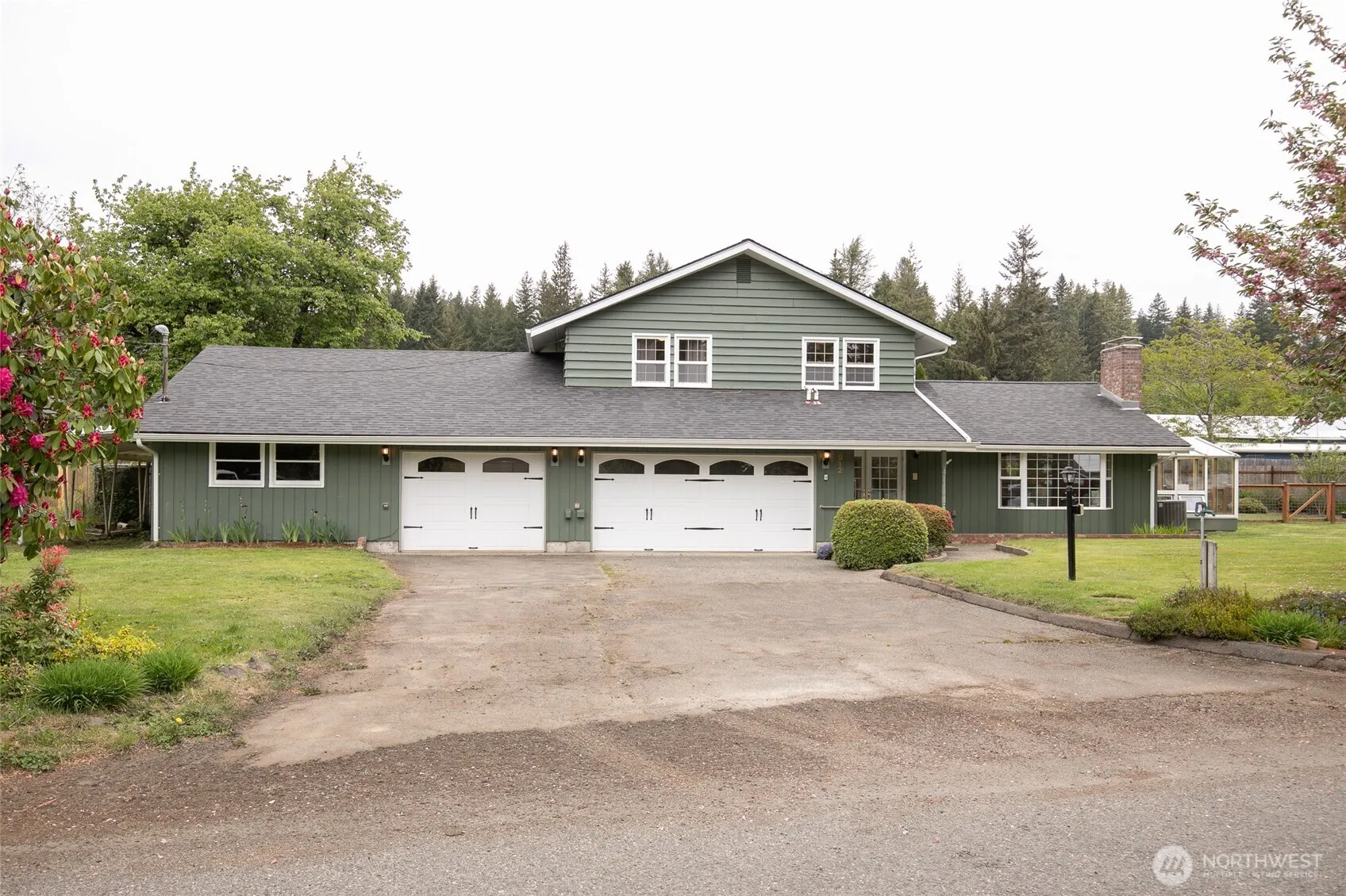 Property photo for 912 W Simpson Avenue, Montesano
