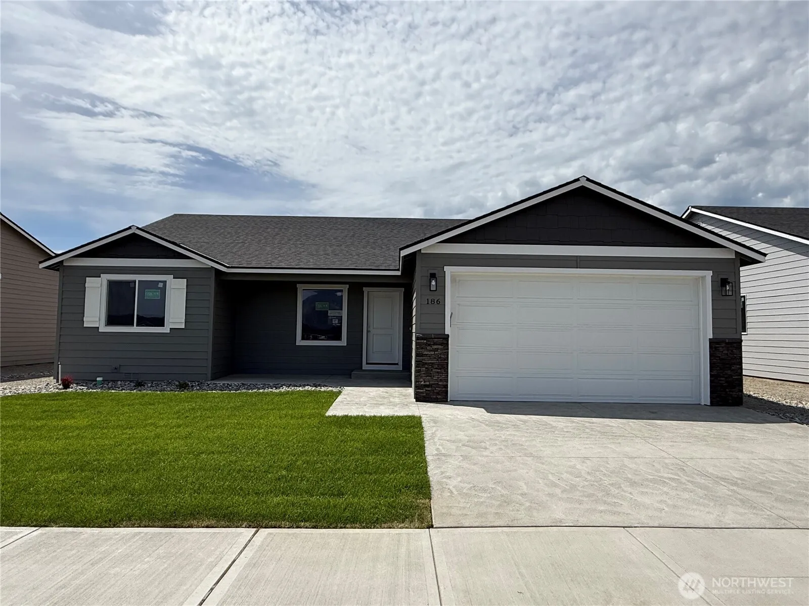 Property photo for 186 Salmon Drive, Wenatchee