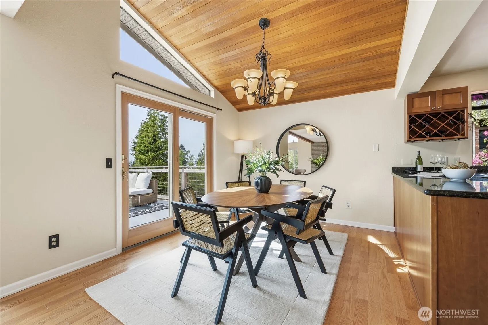 Property photo for 4019 52nd Place Sw, Seattle photo 5