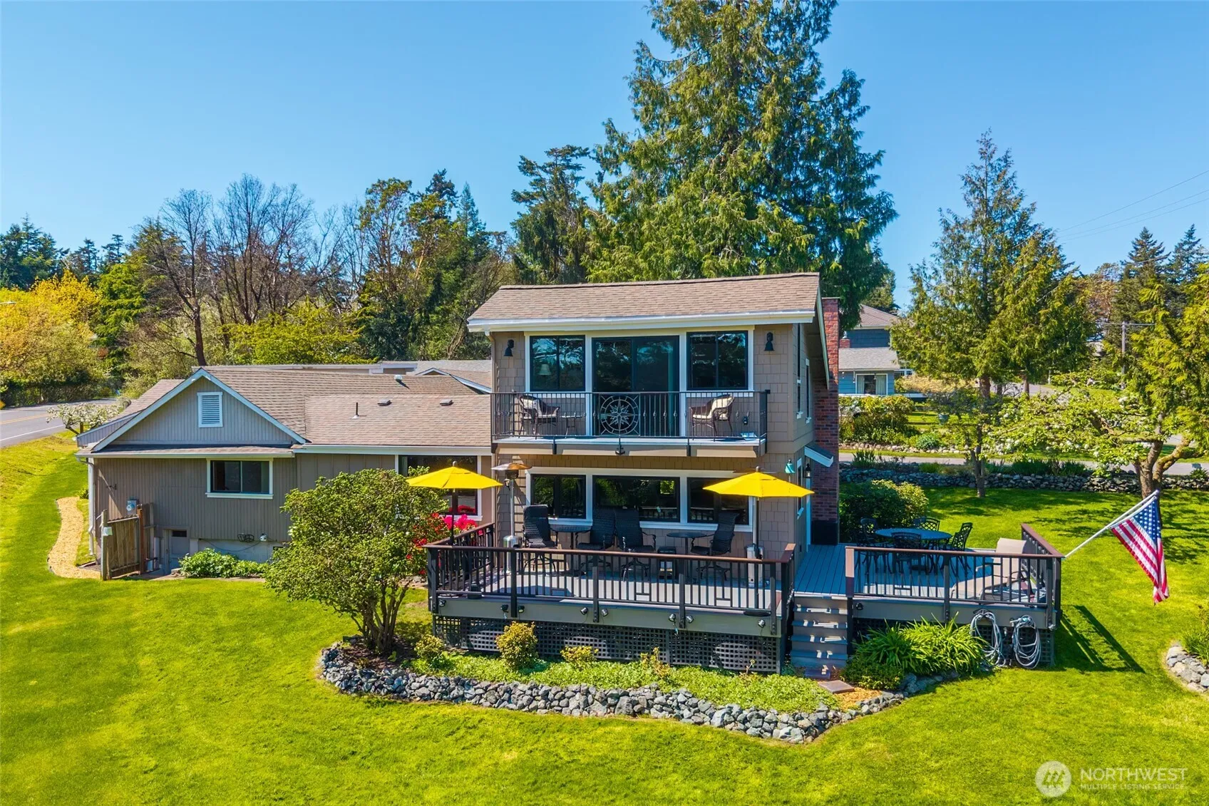 Property photo for 305 Nw Coveland Street, Coupeville photo 3