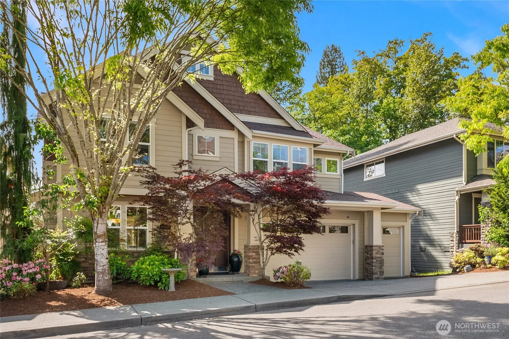 Property photo for 10337 155th Avenue Ne, Redmond, WA 98052