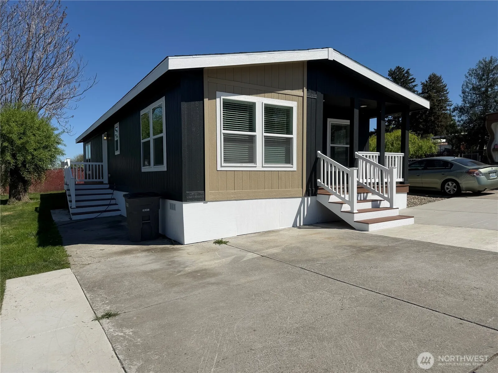 Property photo for 402 Maple Avenue #10, Sunnyside
