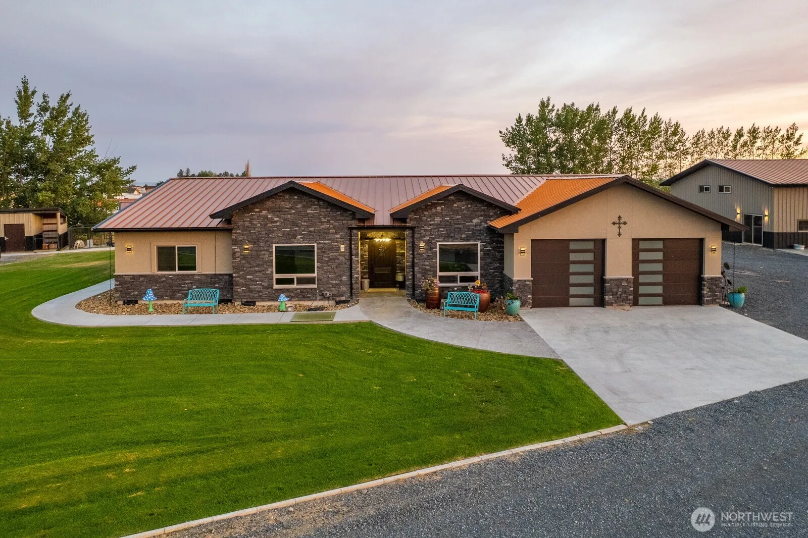 Property photo for 3962 Road F Ne, Moses Lake photo 2