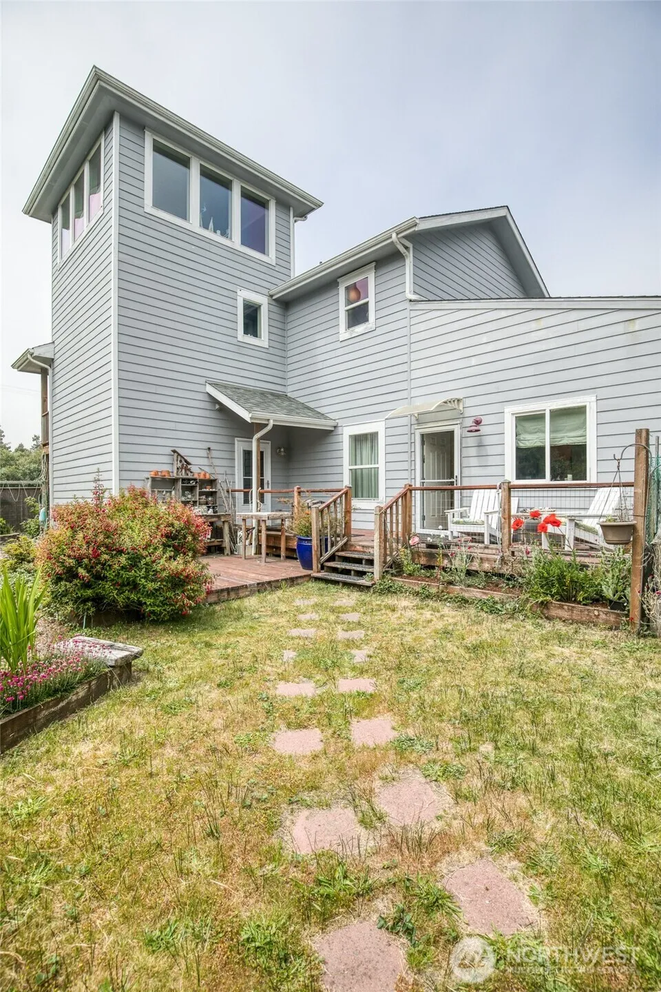 Property photo for 604 Ocean Shores Boulevard Sw, Ocean Shores