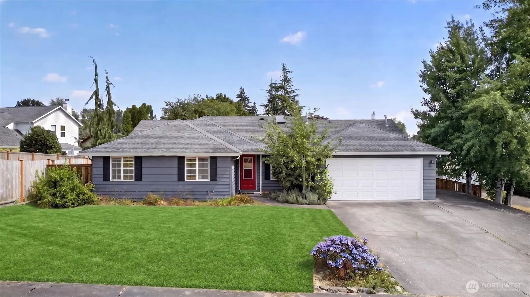 Property photo for 11831 Se 261st Place, Kent