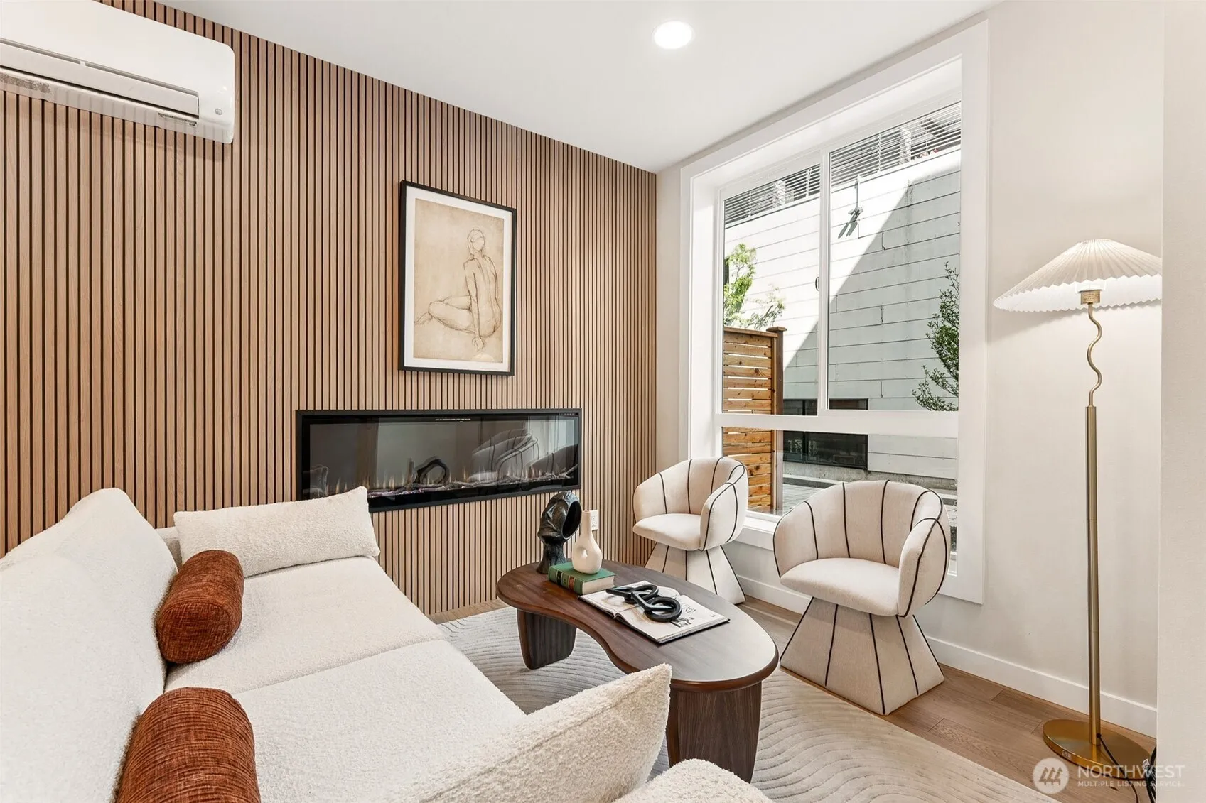 Property photo for 3449 California Avenue Sw #2, Seattle photo 4