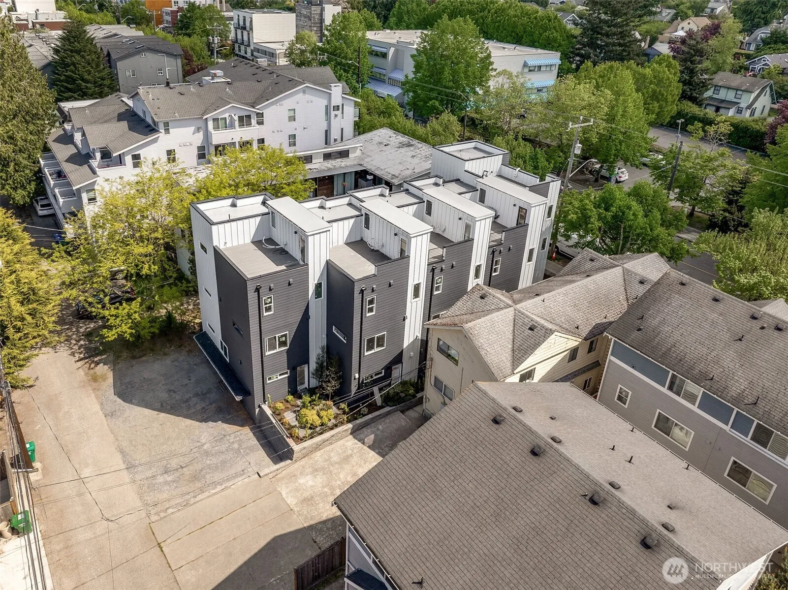 Property photo for 3449 California Avenue Sw #2, Seattle photo 2