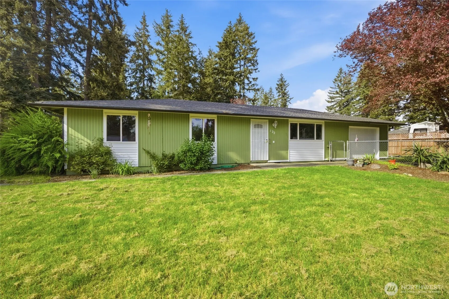 Property photo for 122 Raintree Loop Se, Rainier