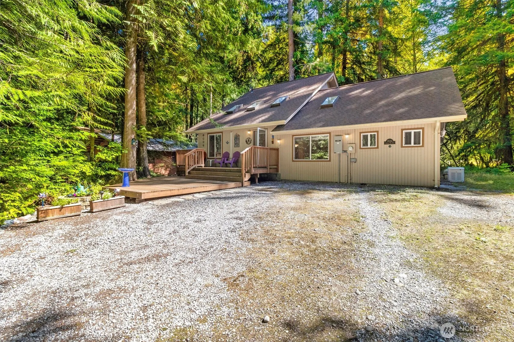 Property photo for 7036 Rainier Way #98244, Glacier photo 3