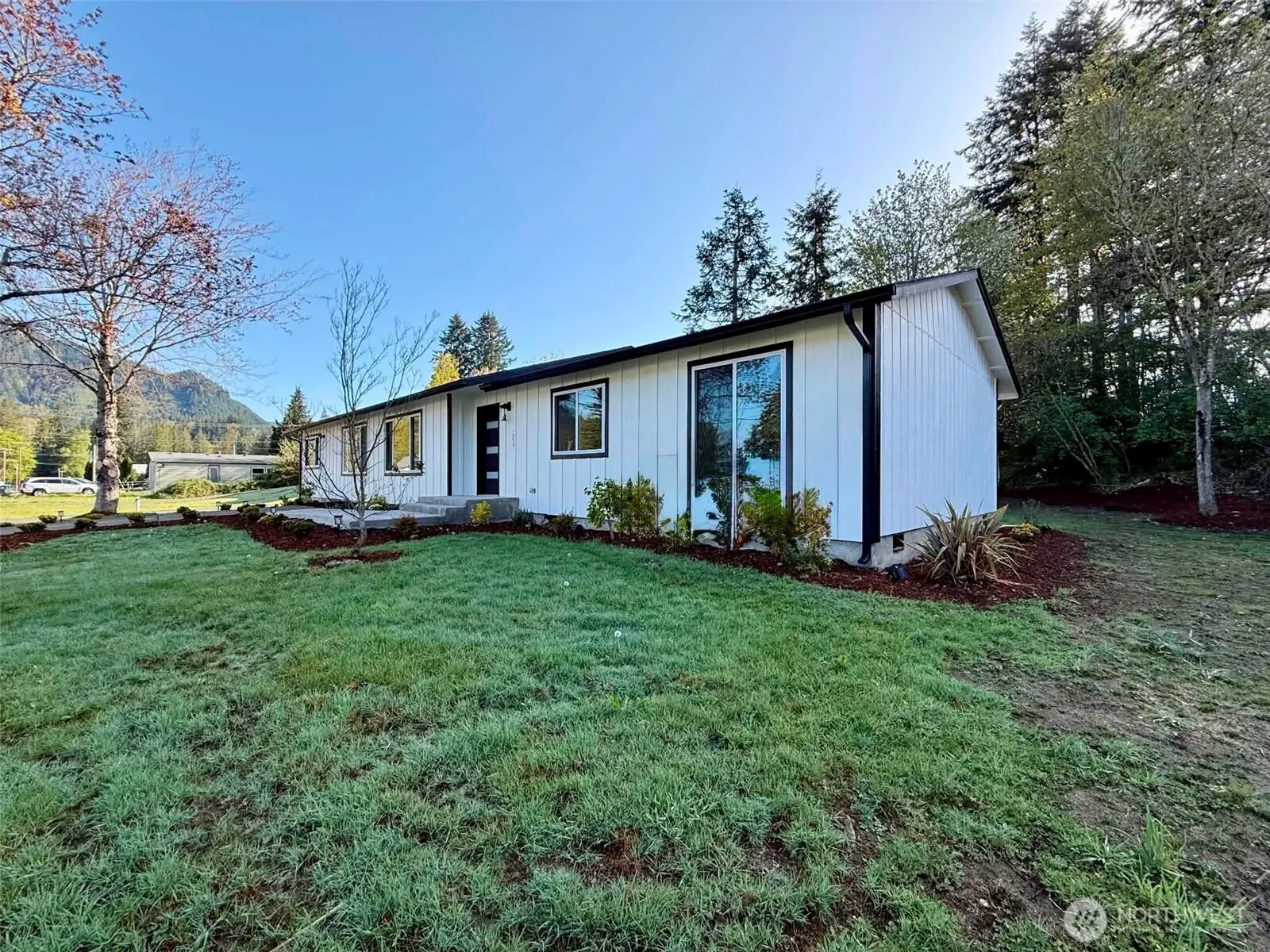 Property photo for 201 7th Street, Morton photo 2