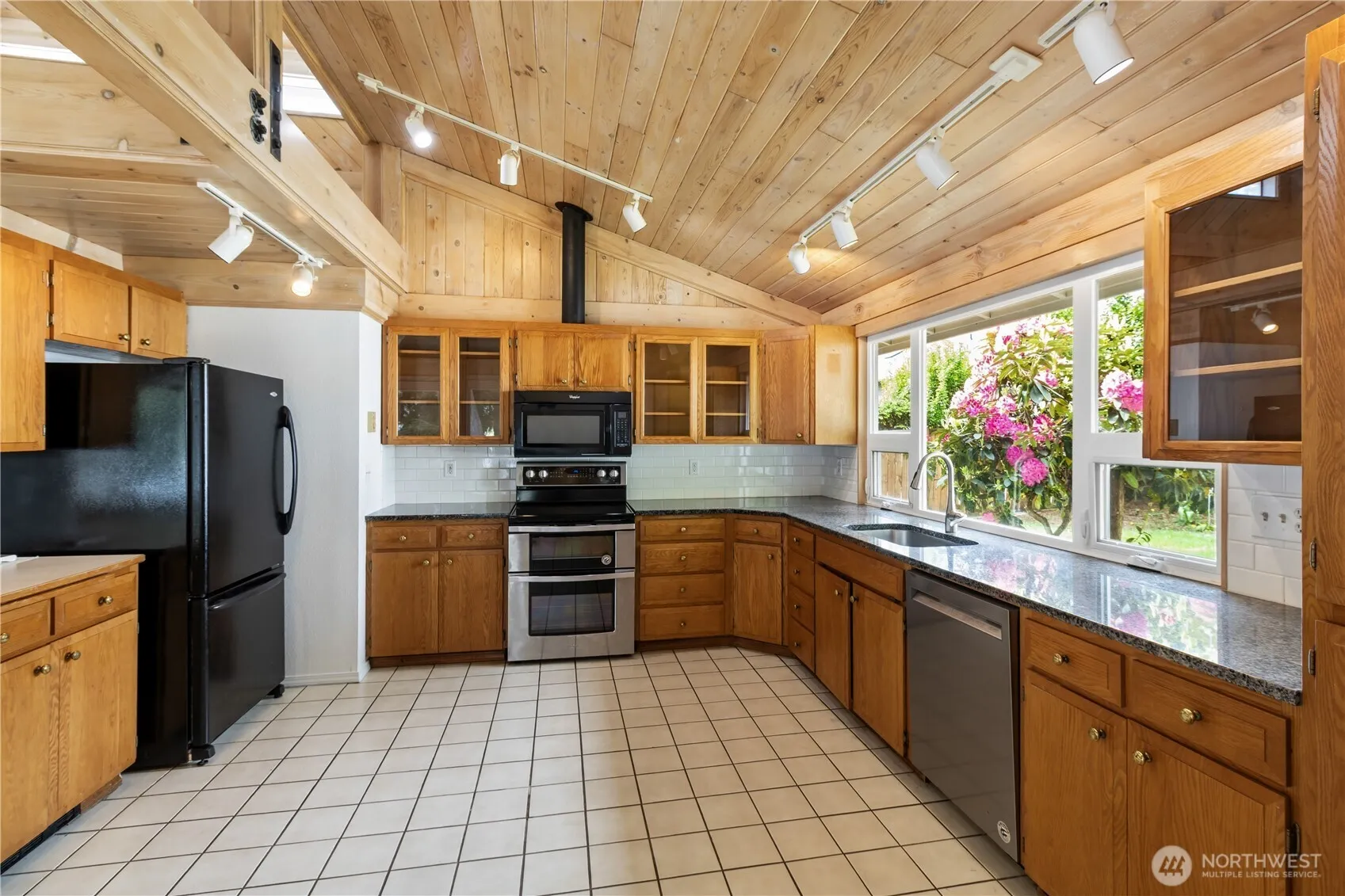 Property photo for 181 E Dabob Road, Shelton photo 5