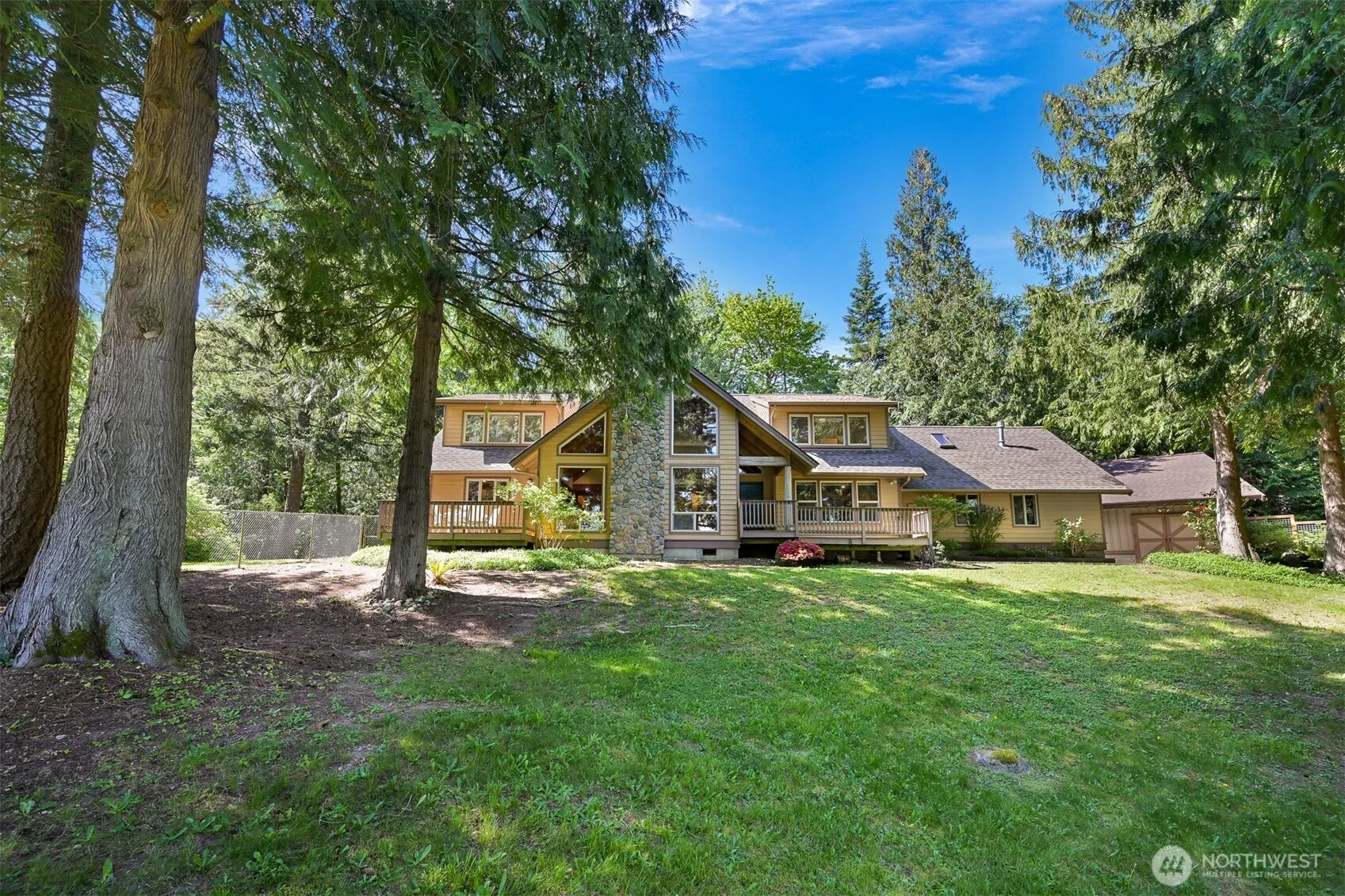 Property photo for 3337 Agate Heights Rd, Bellingham