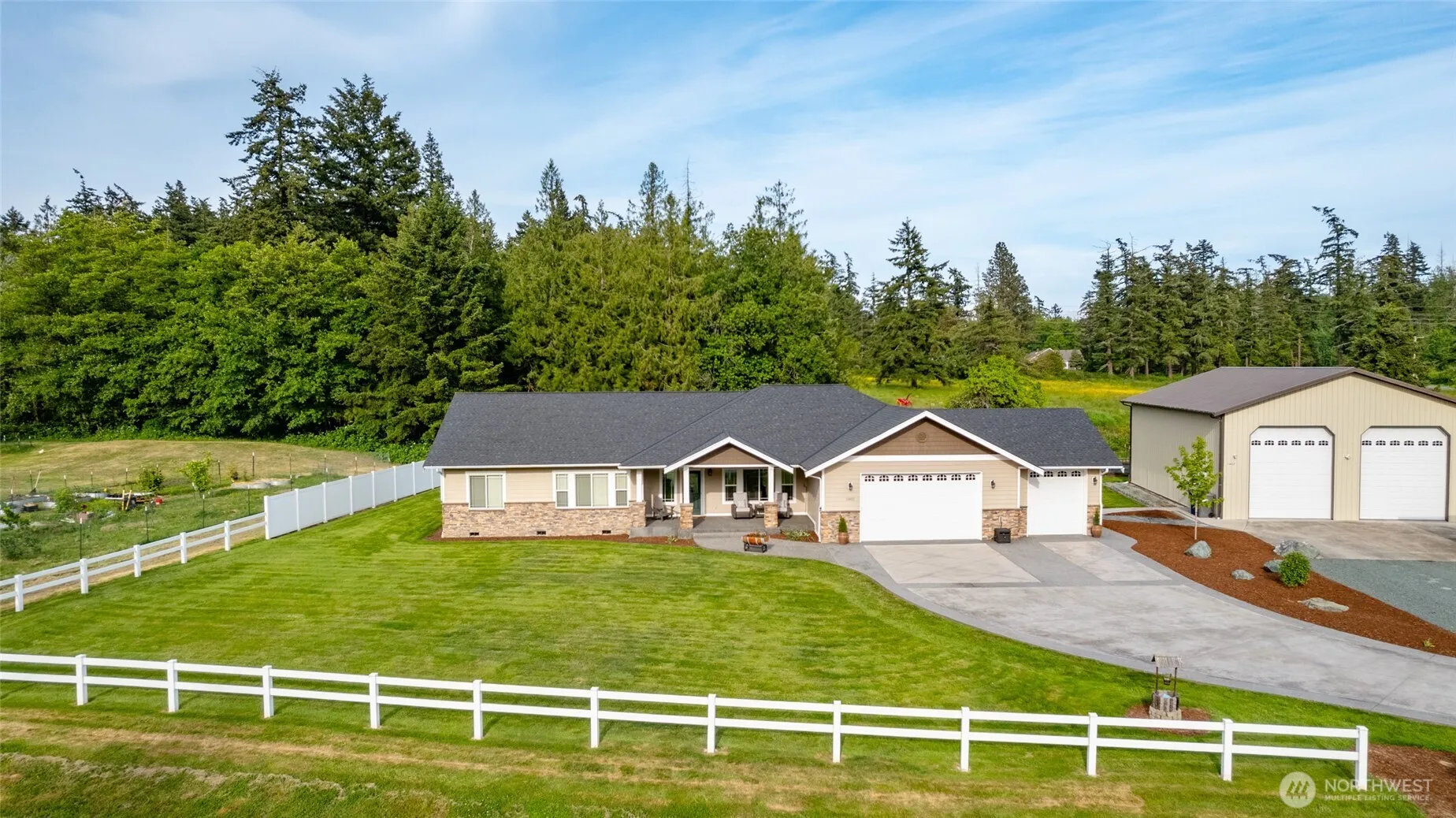 Property photo for 13837 Bay View Road, Mount Vernon