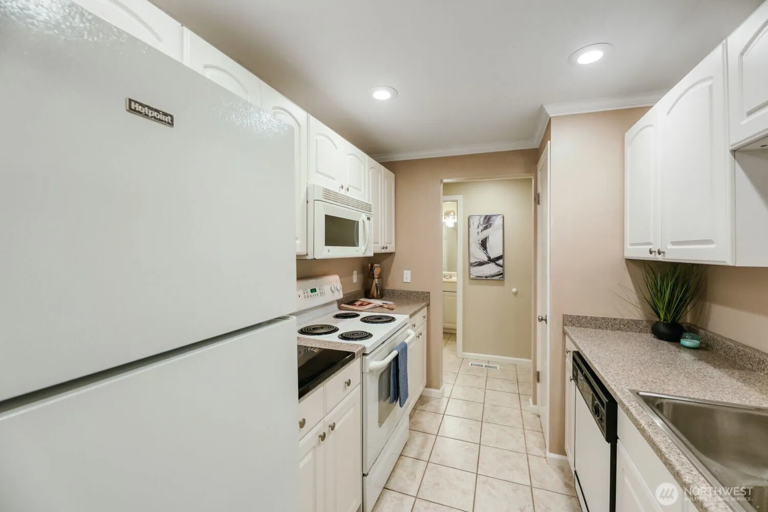 Property photo for 9900 Ne 124th Street #1306, Kirkland photo 5