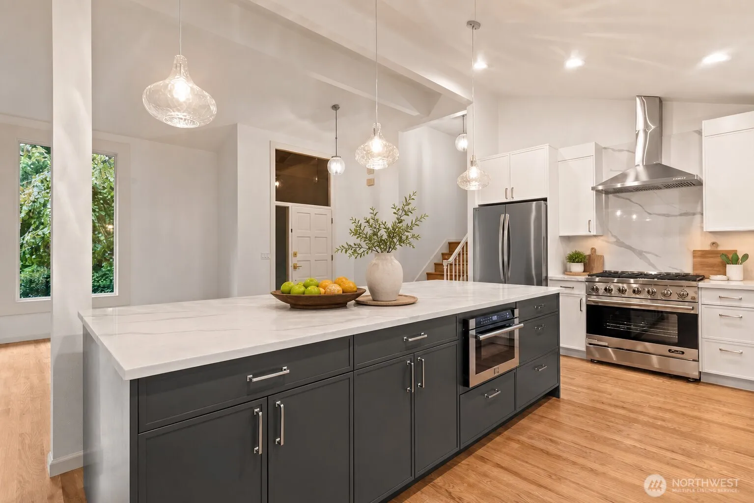 Property photo for 16438 Se 22nd Street, Bellevue