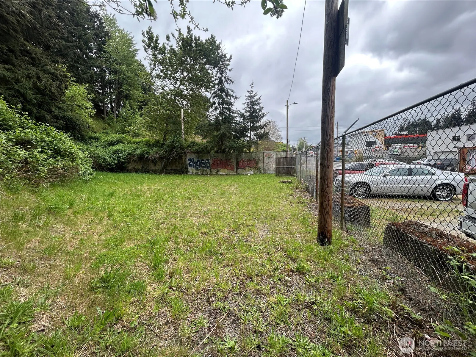 Property photo for 6325 Xx Evergreen Way, Everett photo 2