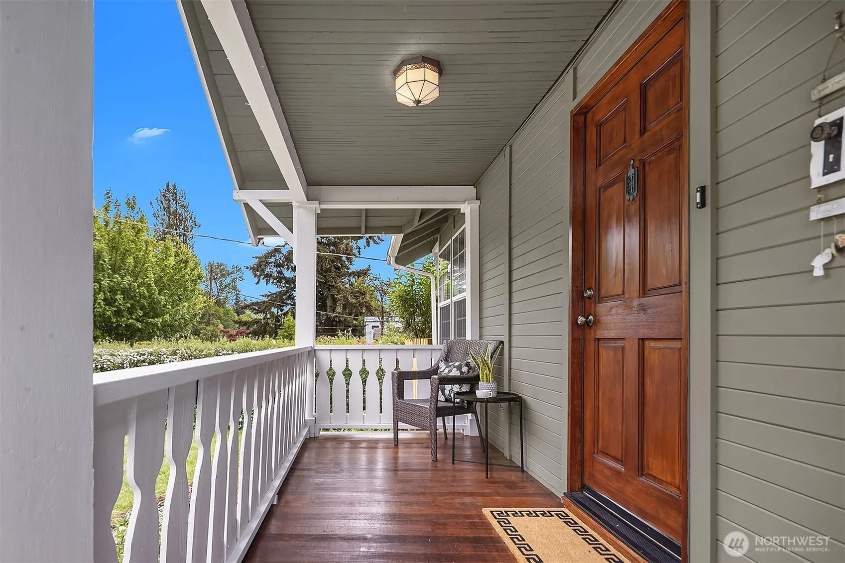 Property photo for 5519 18th Avenue S, Seattle photo 3