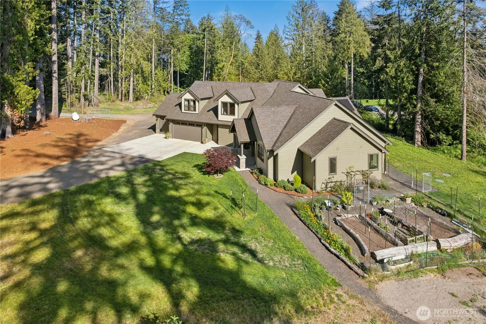 Property photo for 2415 44th Avenue Nw, Olympia