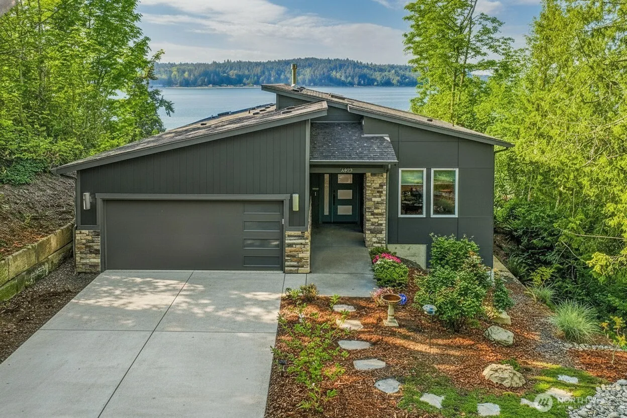 Property photo for 4652 E Hillcrest Drive, Port Orchard