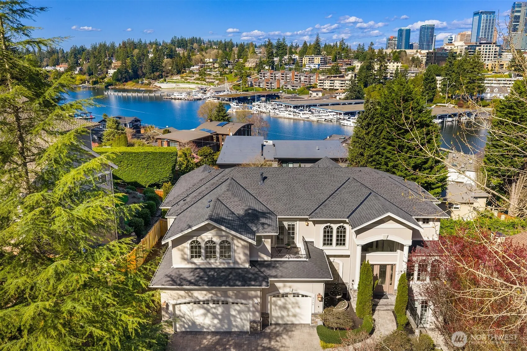 Property photo for 9750 Se 5th Street, Bellevue