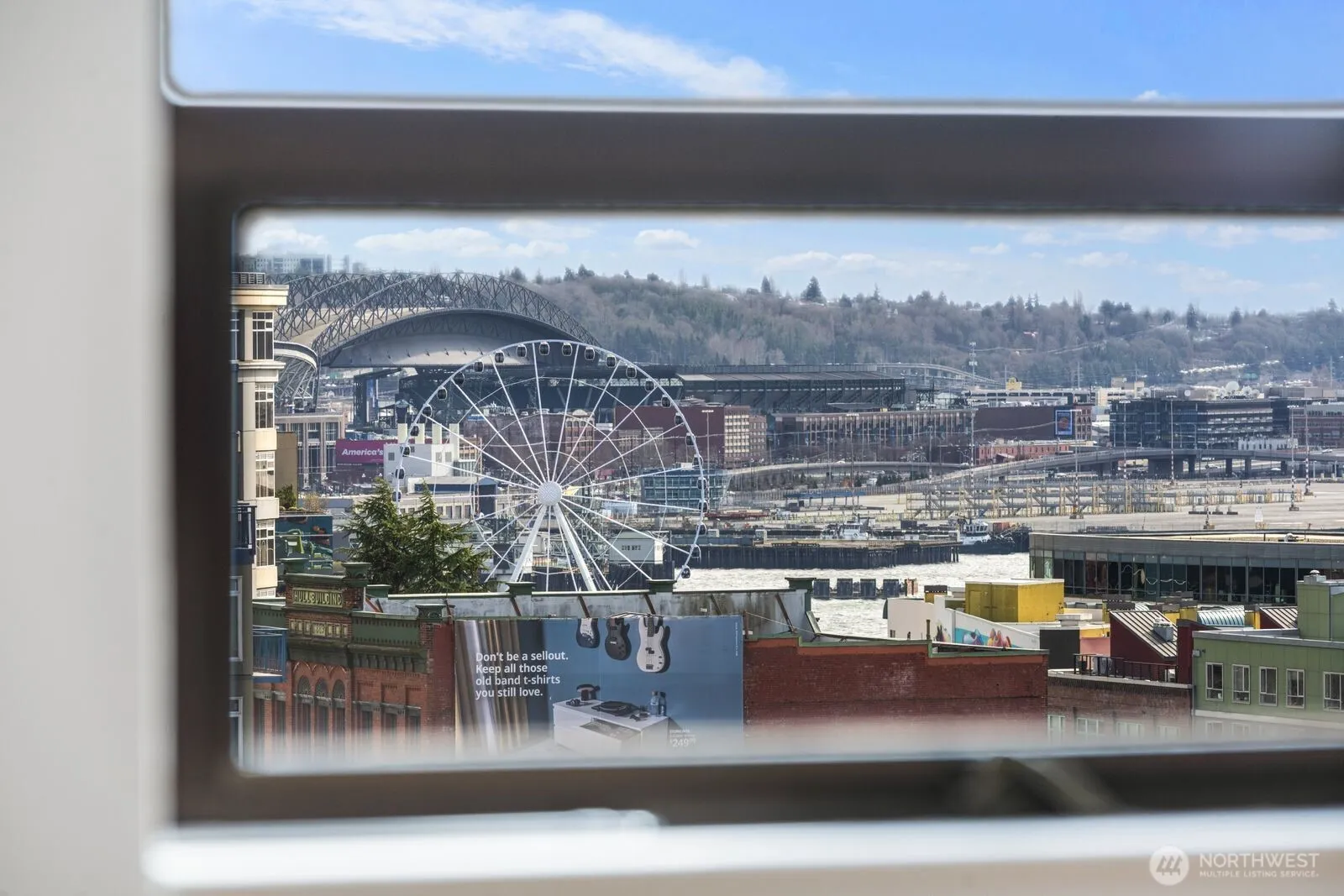 Property photo for 2621 2nd Avenue #1001, Seattle