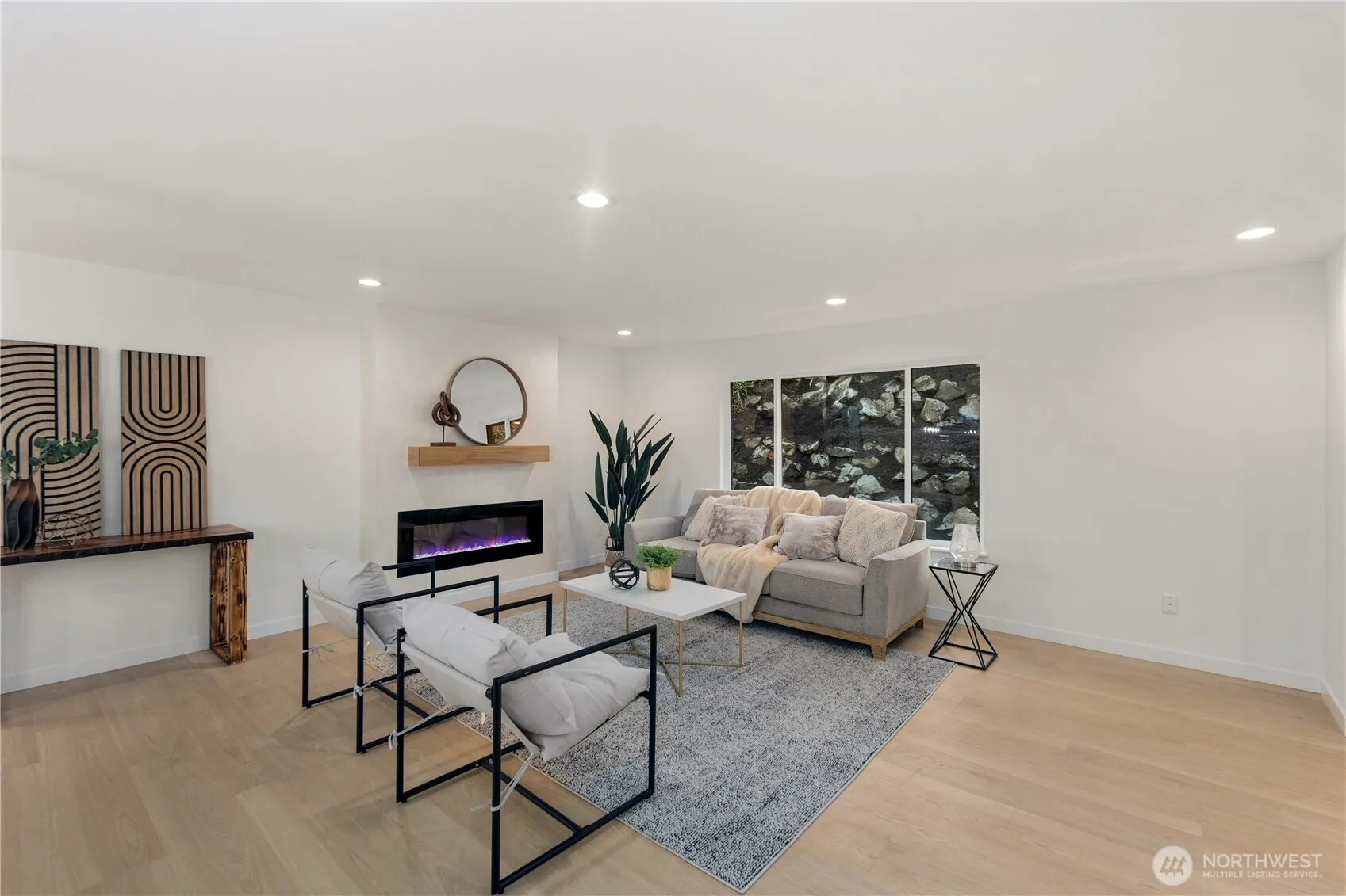 Property photo for 2518 36th Avenue W, Seattle photo 5