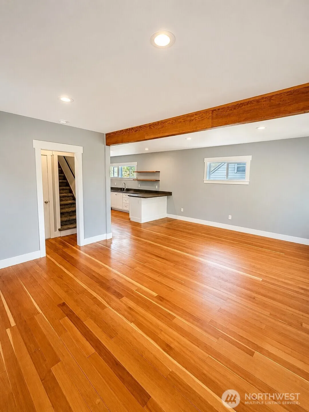 Property photo for 1117 S Grant Avenue, Tacoma photo 5