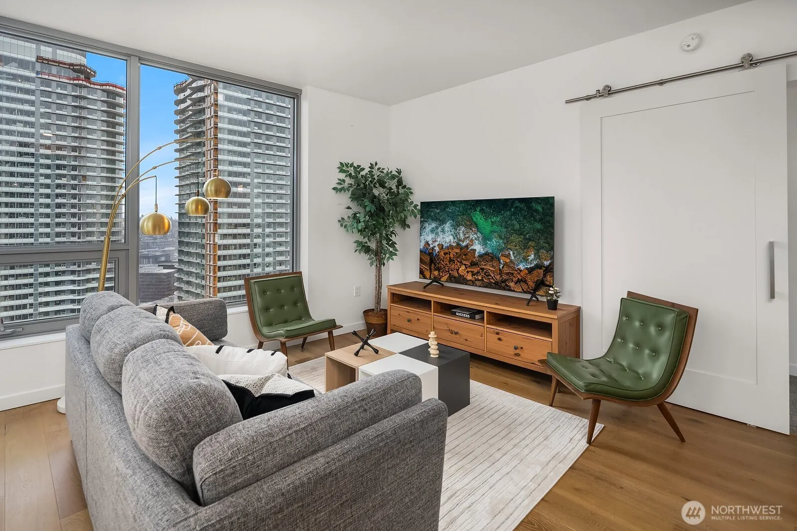 Property photo for 1808 Minor Ave #3105, Seattle photo 3