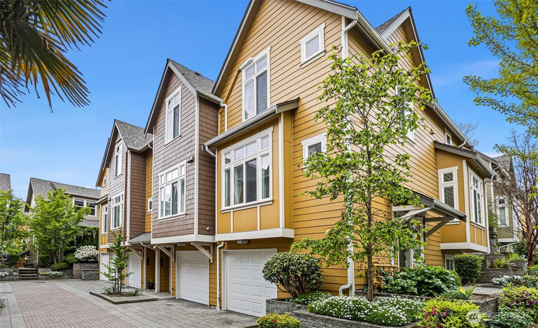 Property photo for 6521 25th Avenue Ne #c, Seattle photo 2