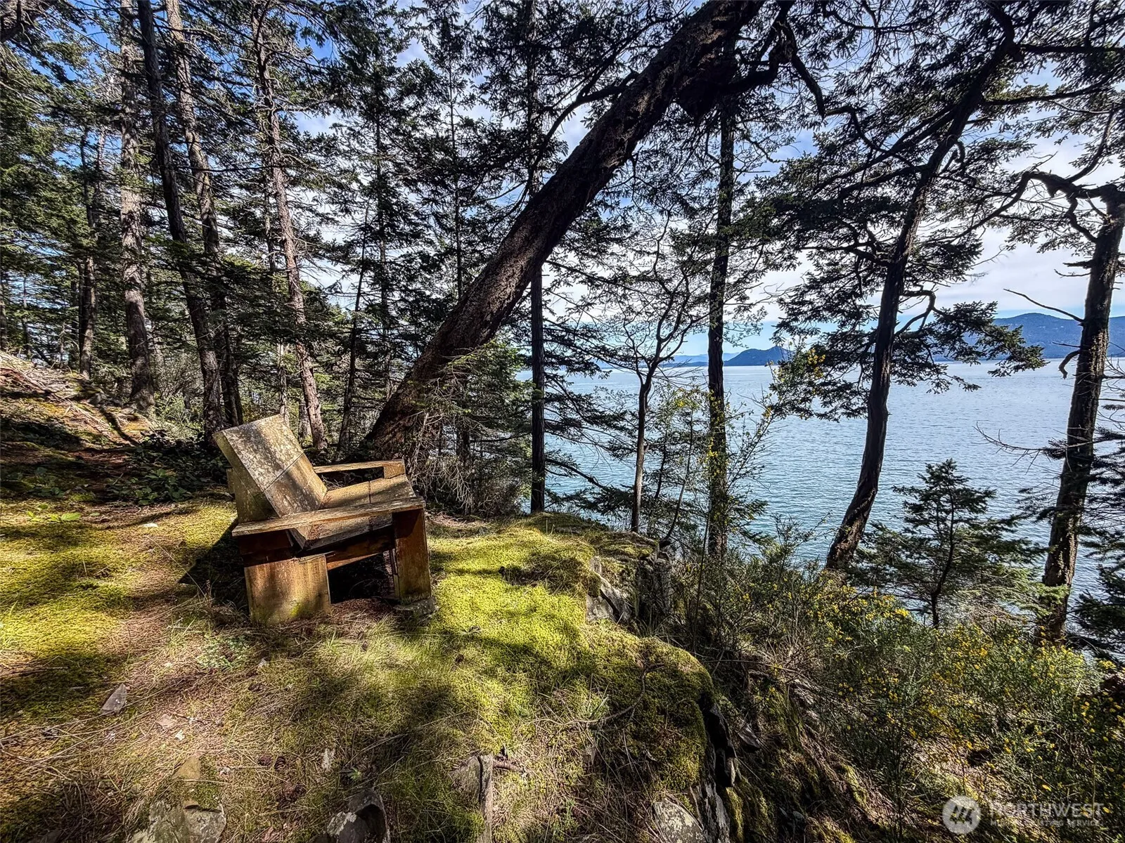 Property photo for 585 Deer Point Road, Orcas Island photo 2