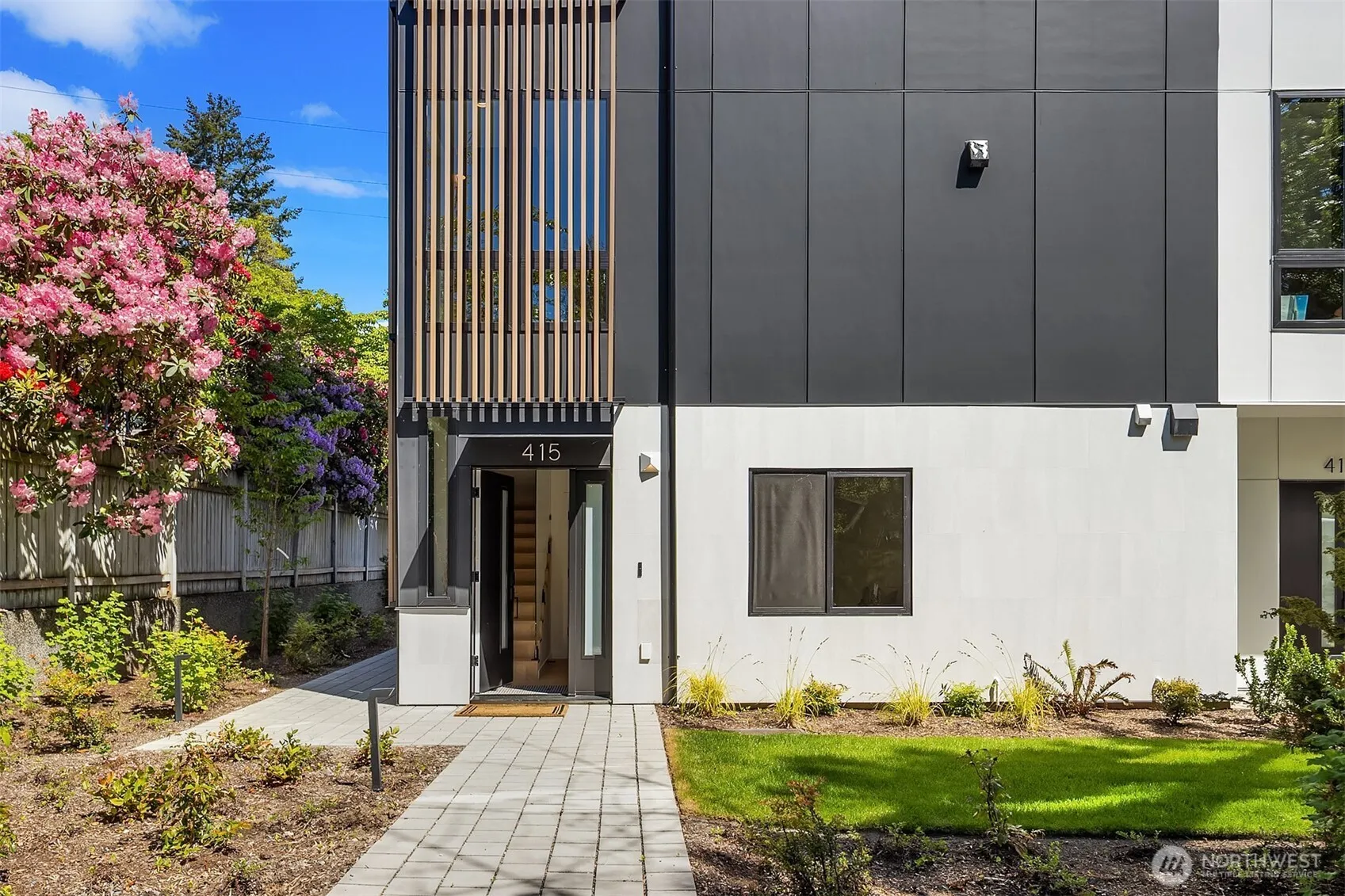 415 99th Avenue Ne, Bellevue