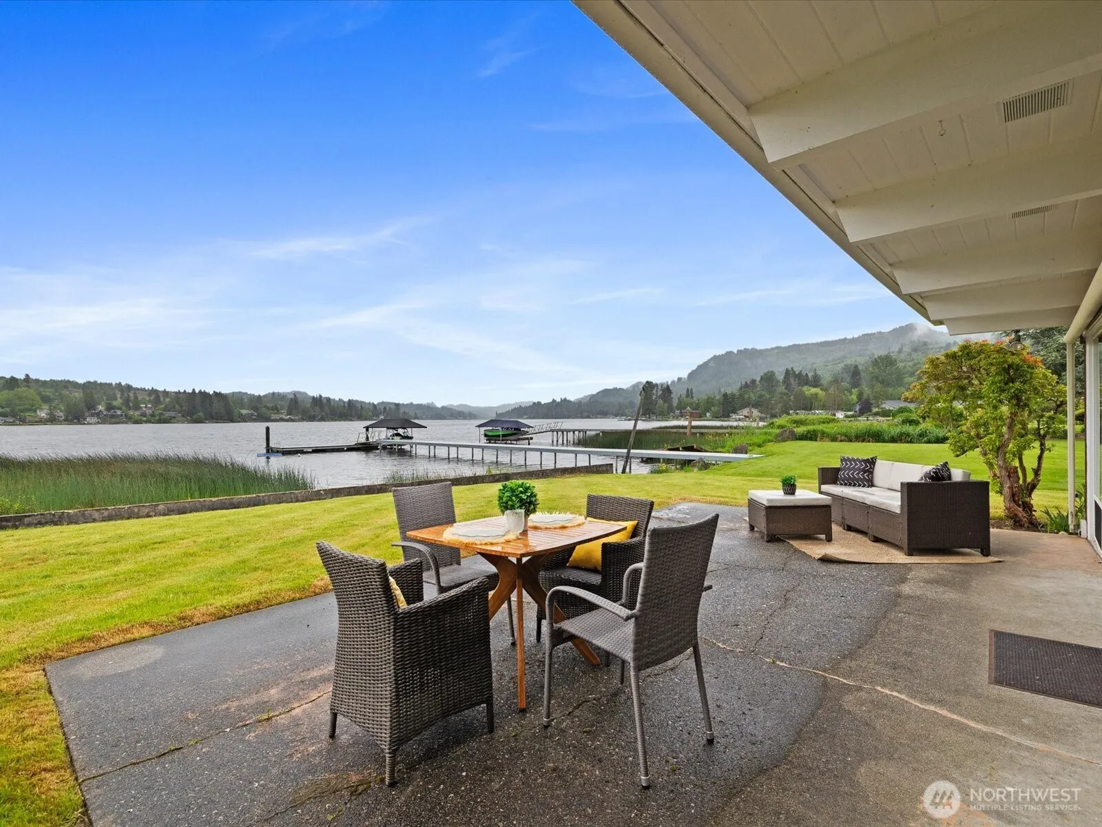 Property photo for 17381 W Big Lake Boulevard, Mount Vernon photo 2