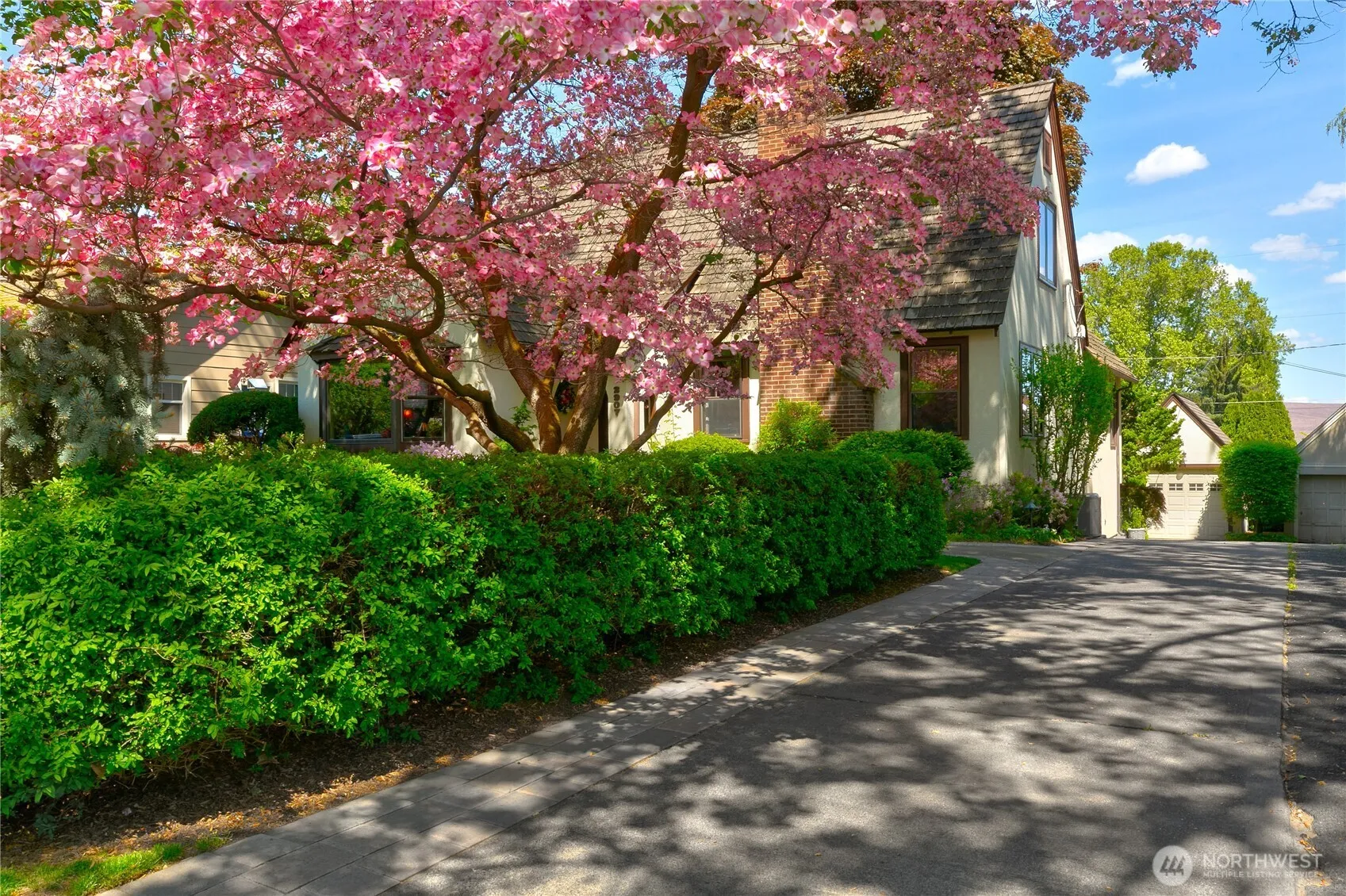 Property photo for 2907 W Yakima Avenue, Yakima photo 4