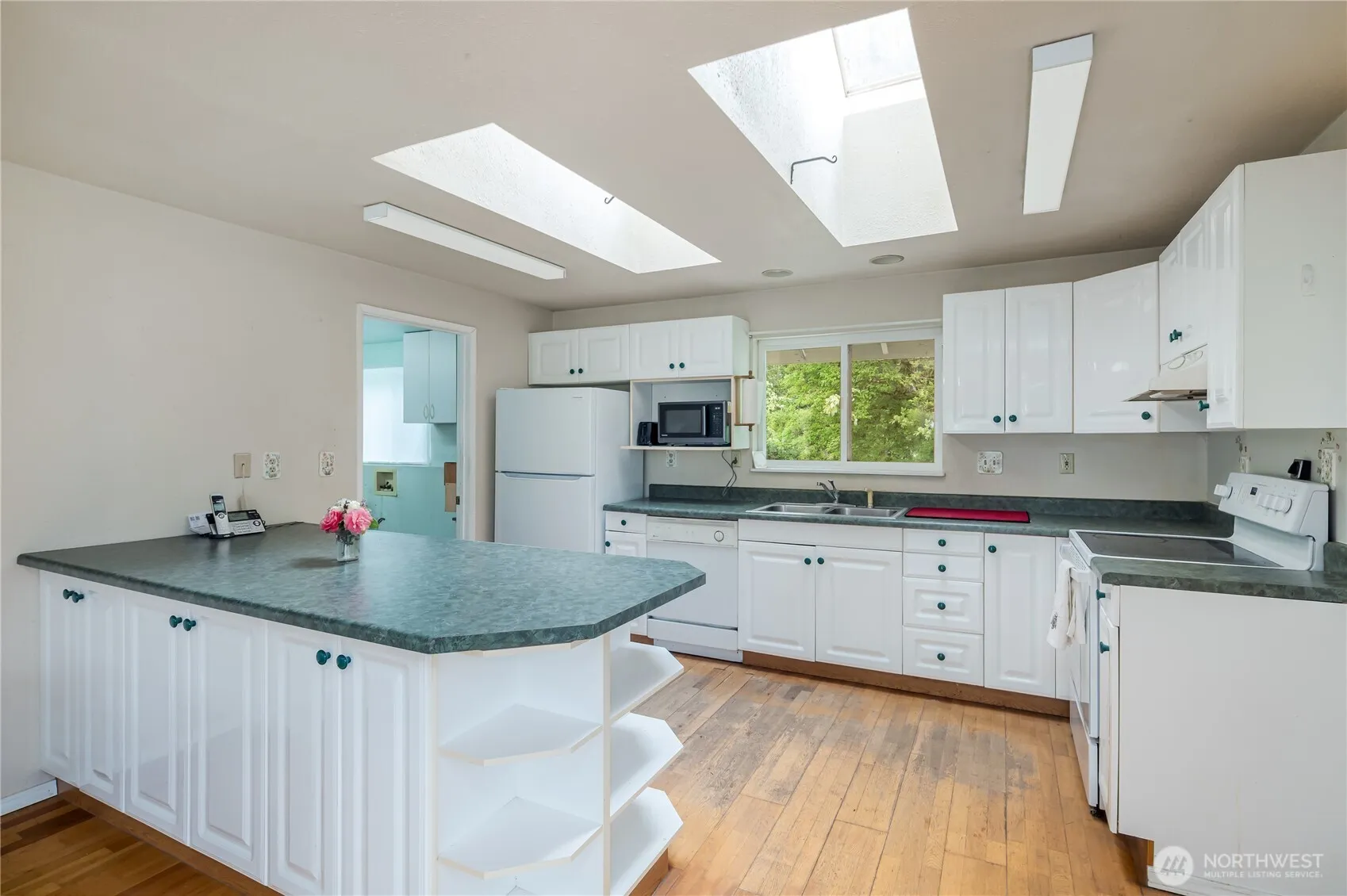Property photo for 1050 Montague Avenue, Darrington photo 5