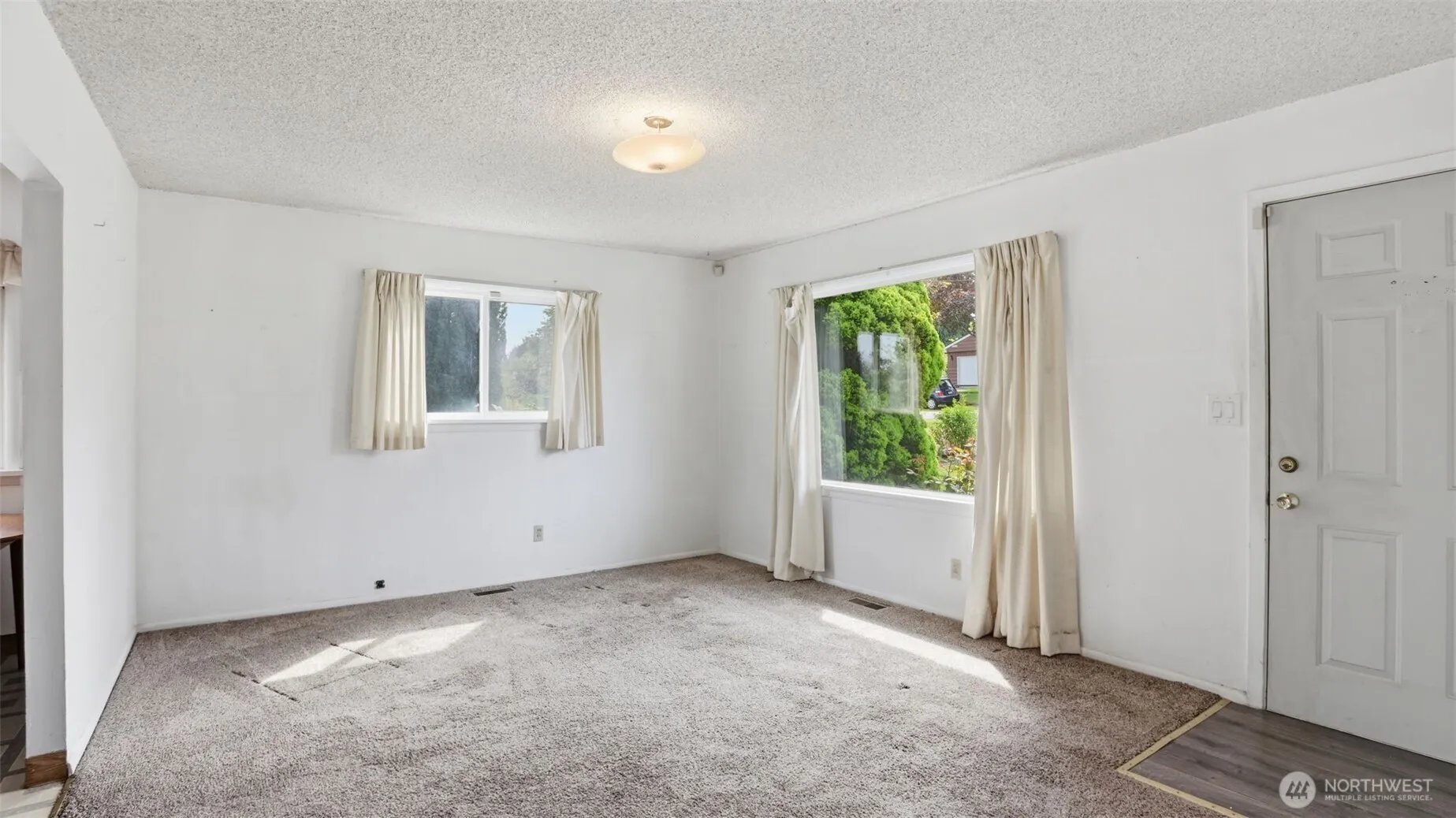 Property photo for 1107 E Chicago Street, Kent photo 5