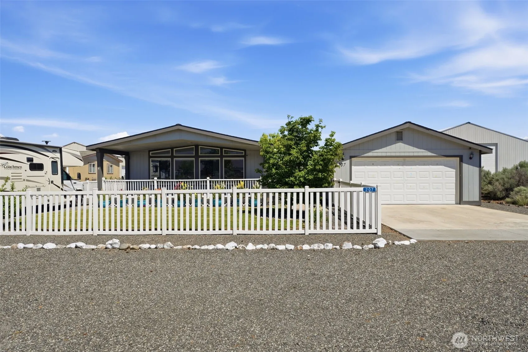 Property photo for 207 Sw Airport Way, Mattawa